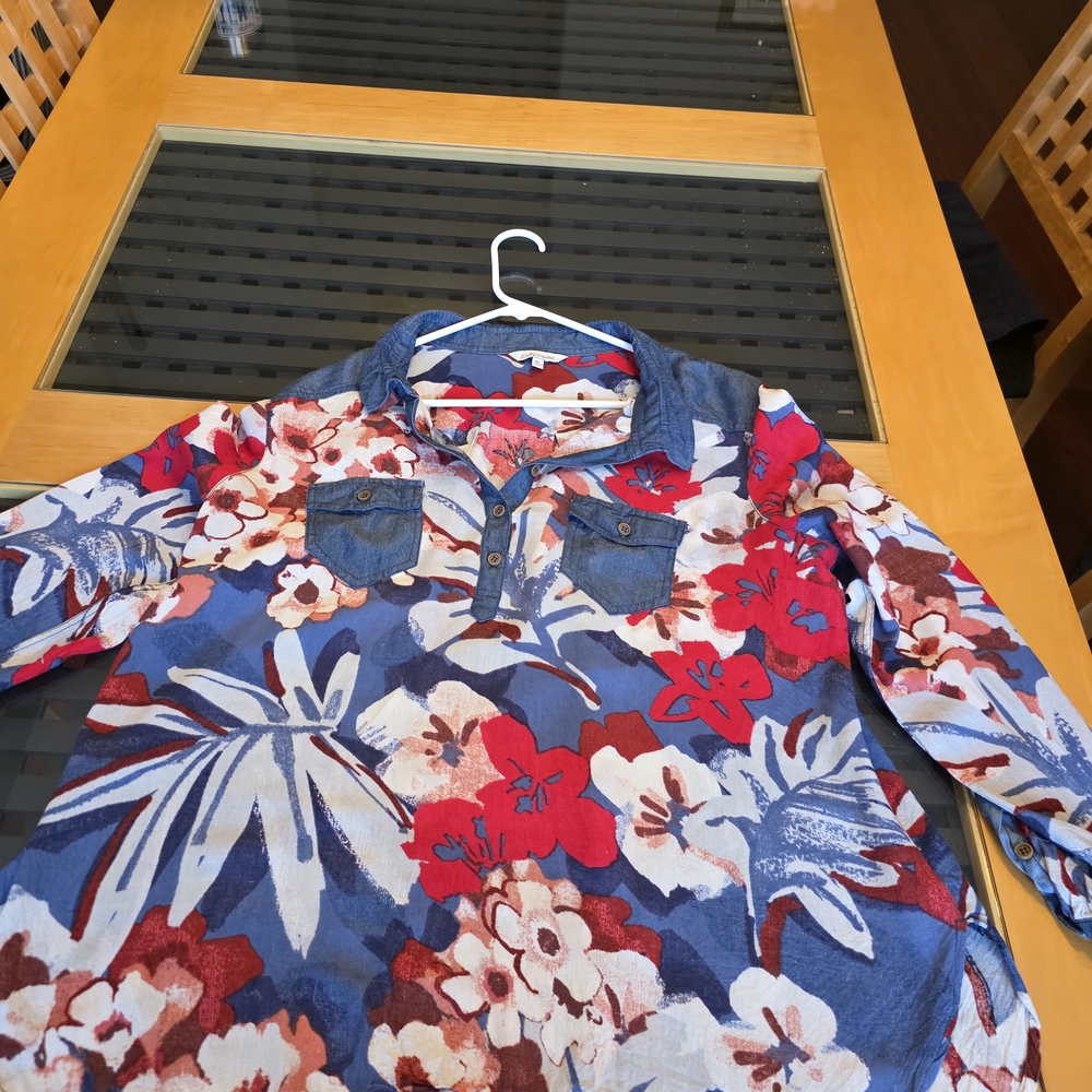 John Mark Floral Denim Blouse - Red, Blue, White - Picture 4 of 10